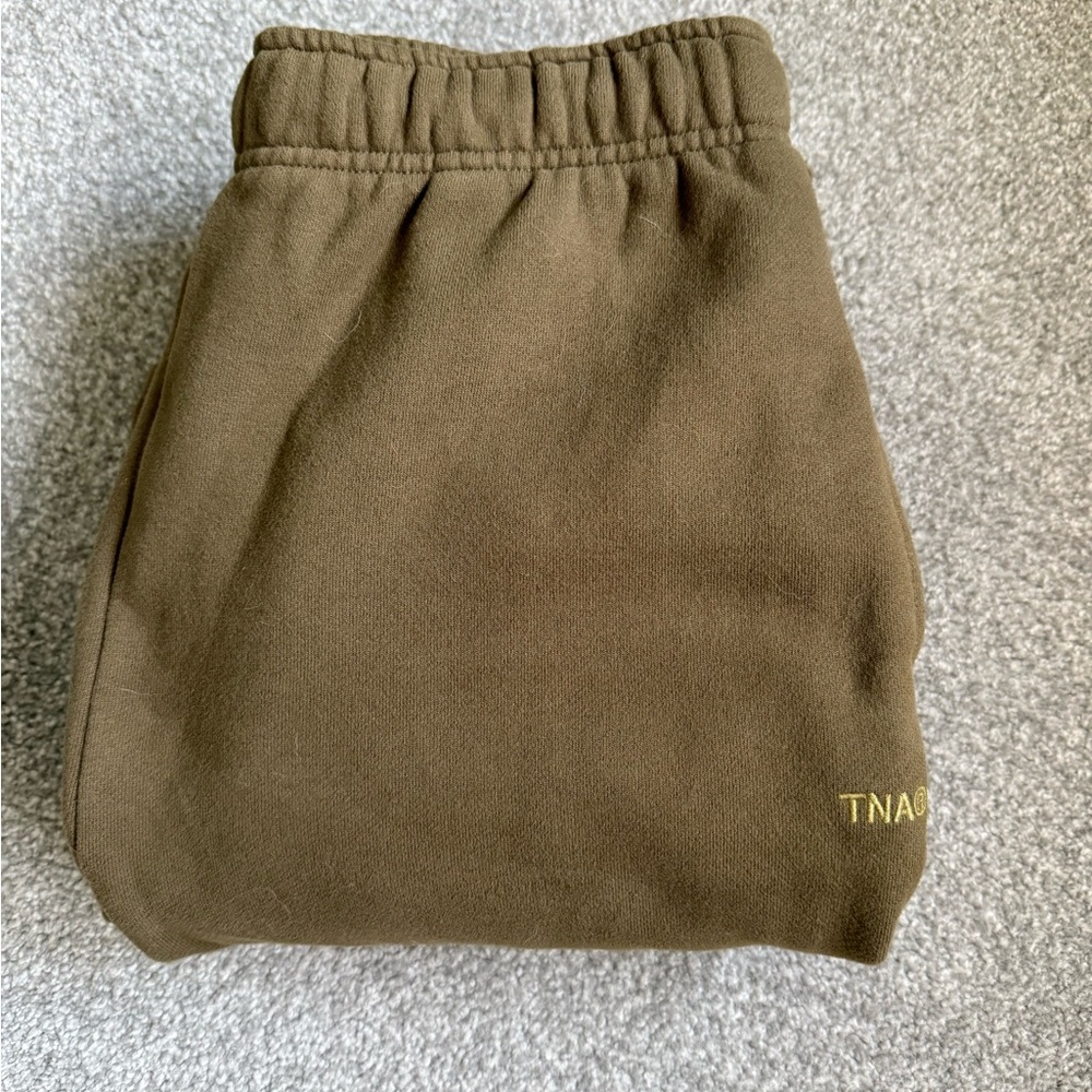 ARITZIA MEGA FIT TNA Olive Green Sweatpants
